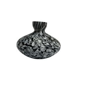 Black White Mini Vase